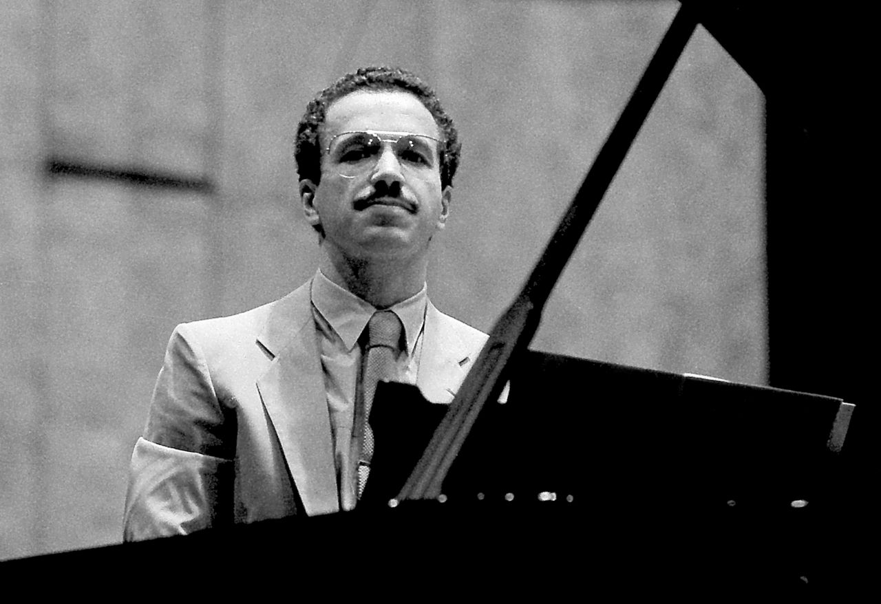 Jazz and Improvisation master, Keith Jarret plays Bach.